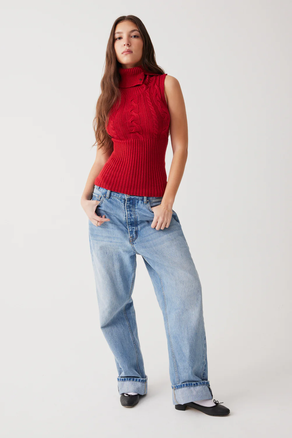 Axel Cable Cloud Knit Sleeveless Sweater - Red Velvet - Image 5