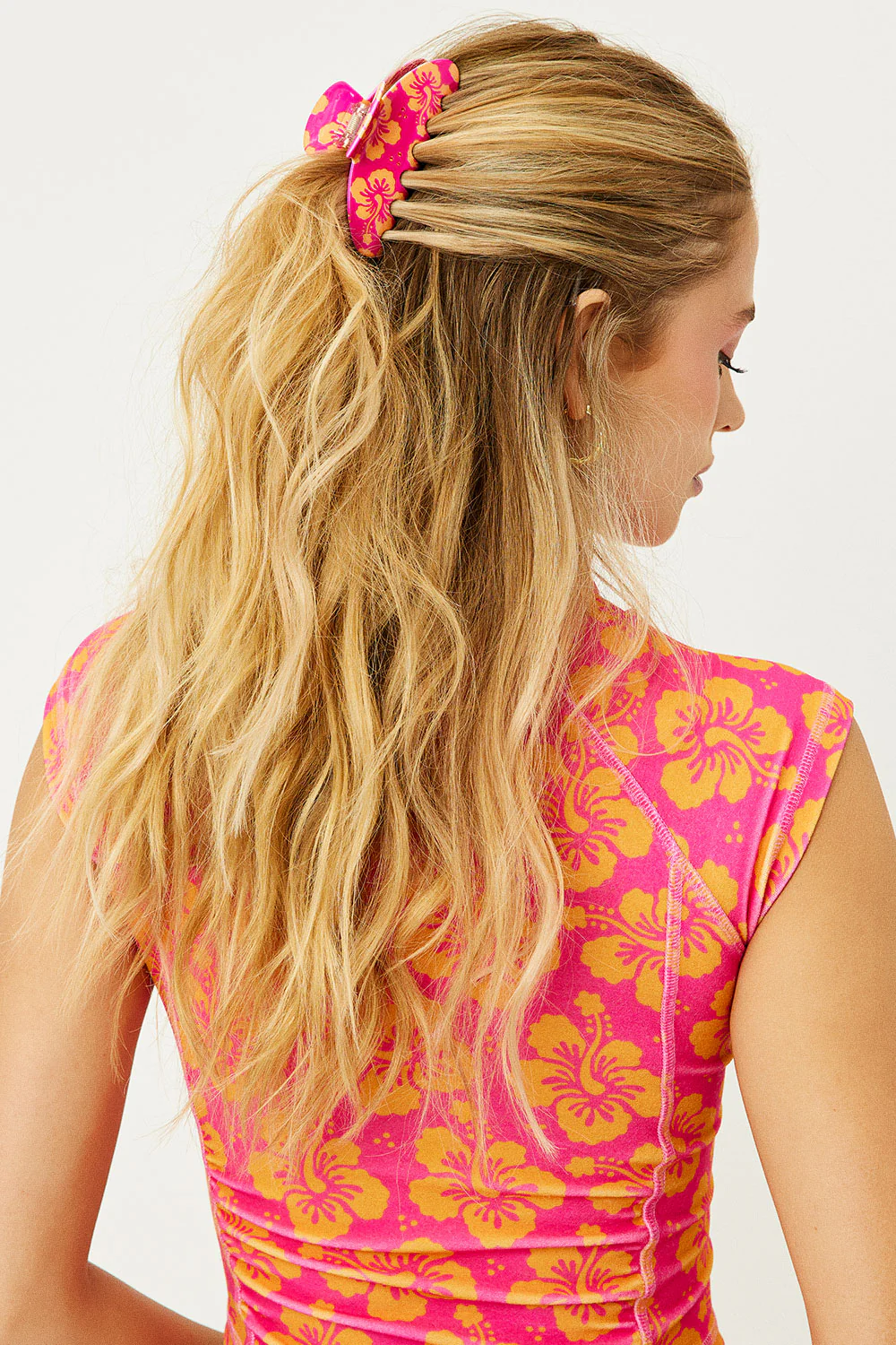 Emi Jay Big Effing Claw Hair Clip - Hibiscus Honey - Image 2