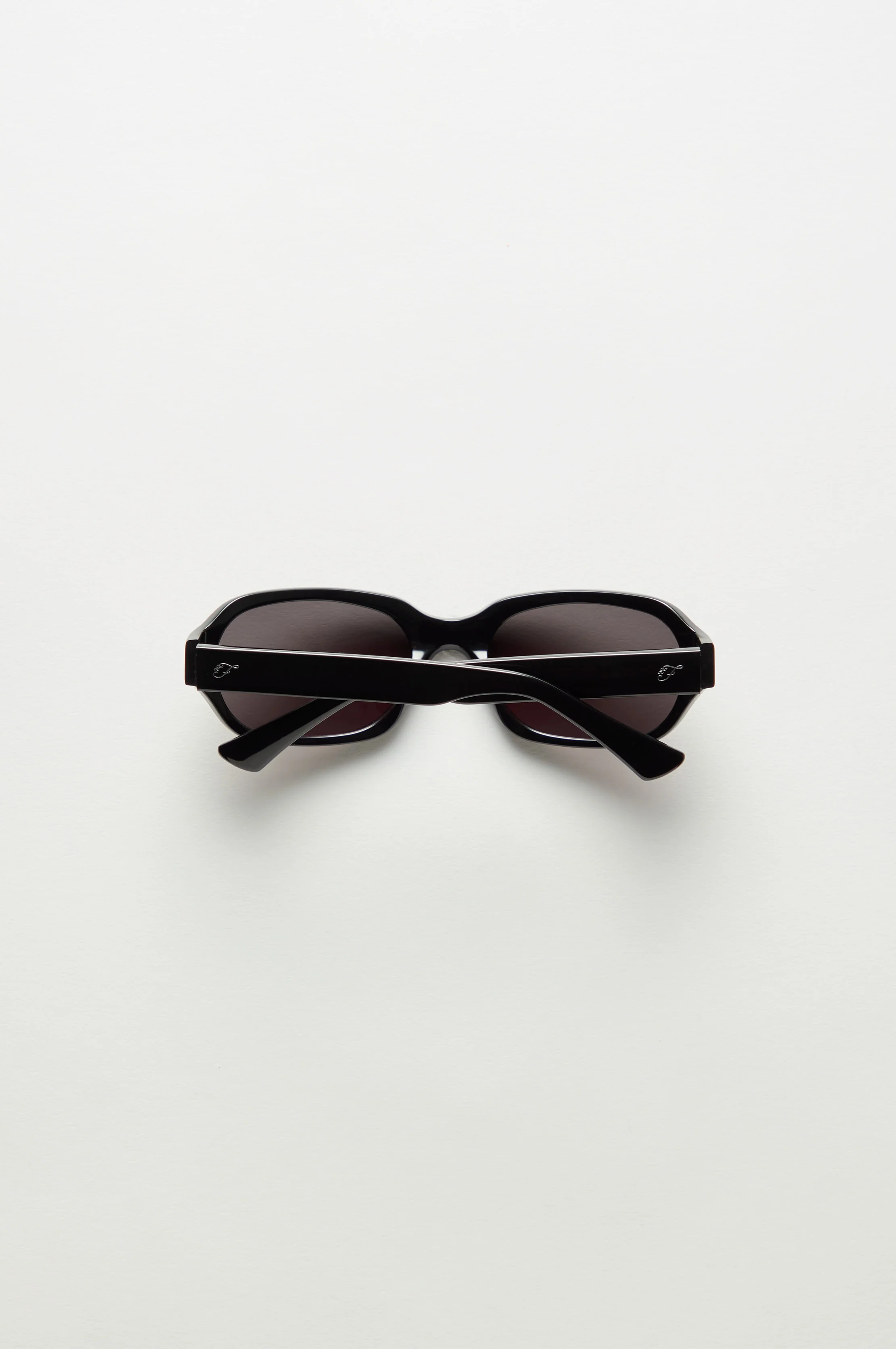 x LEXXOLA Frank Sunglasses - Night Shade - Image 7