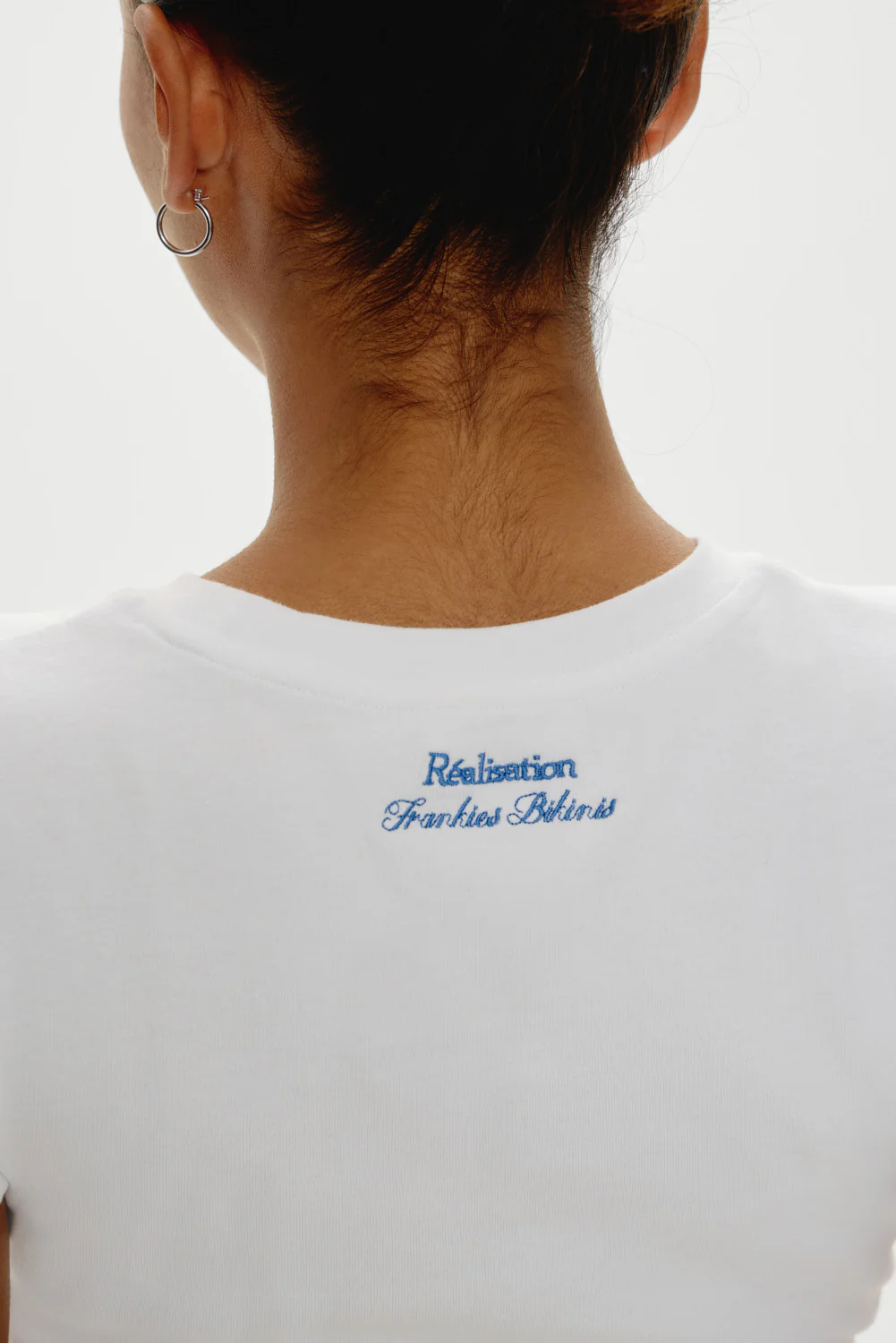 x Réalisation Par Cupid Tee - Hold Me Close - Image 4